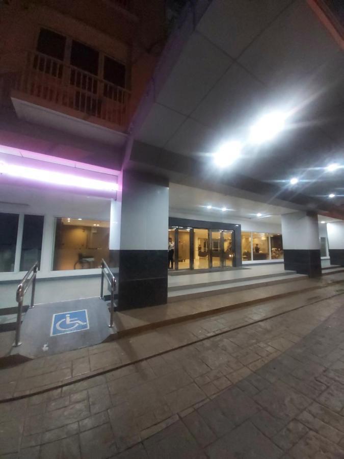 Apartment Amigo's Place At Sea Residences *