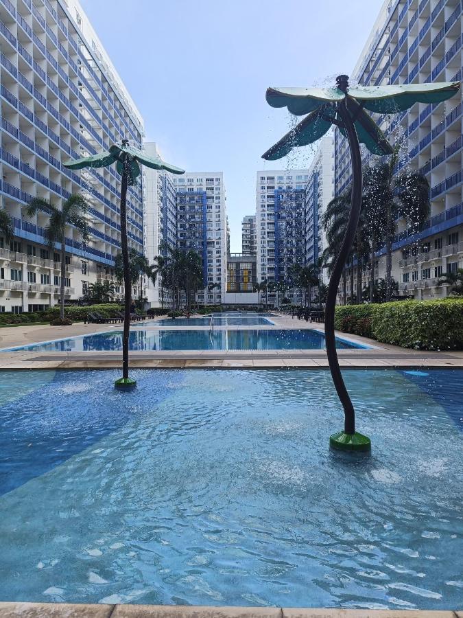Apartment Amigo's Place At Sea Residences