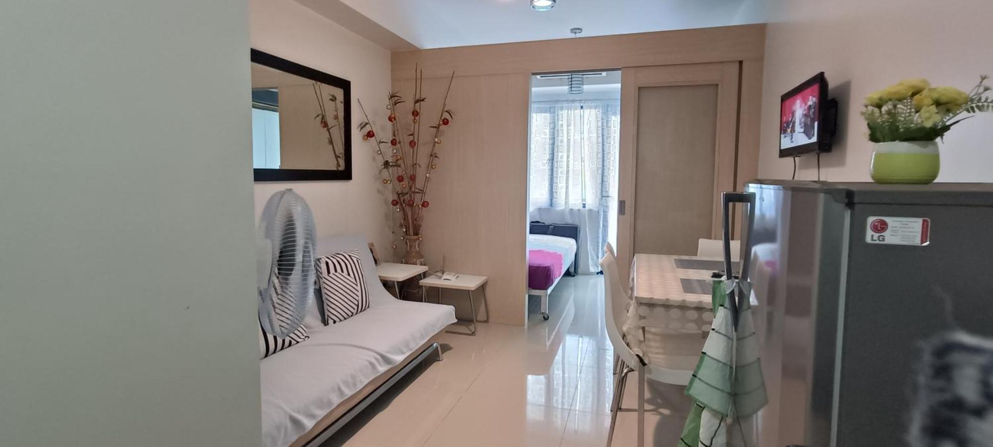 Amigo's Place At Sea Residences Apartment
